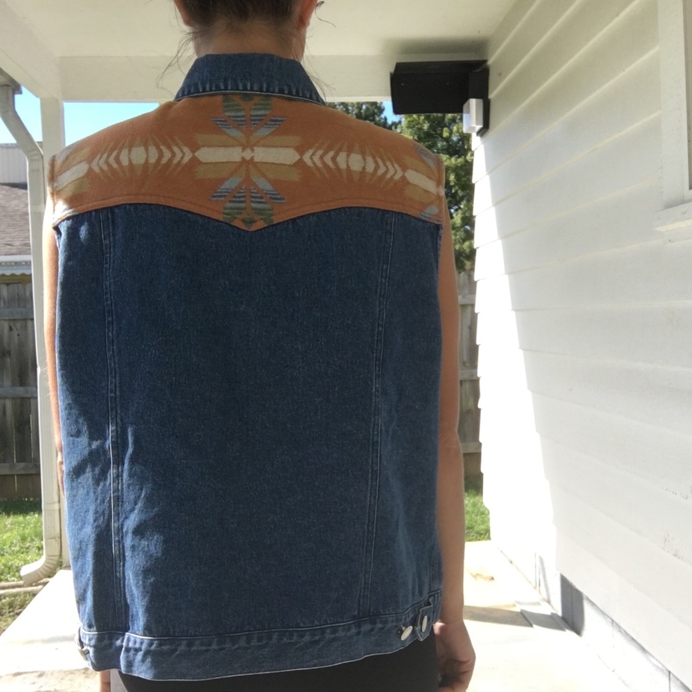 Pendleton Denim Vest With Tan And Blue Pattern - image 3